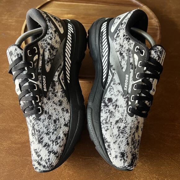 Brooks Adrenaline GTS 23 Supportive Women's Size 8 Oreo Running Sneakers Shoes - Picture 13 of 16